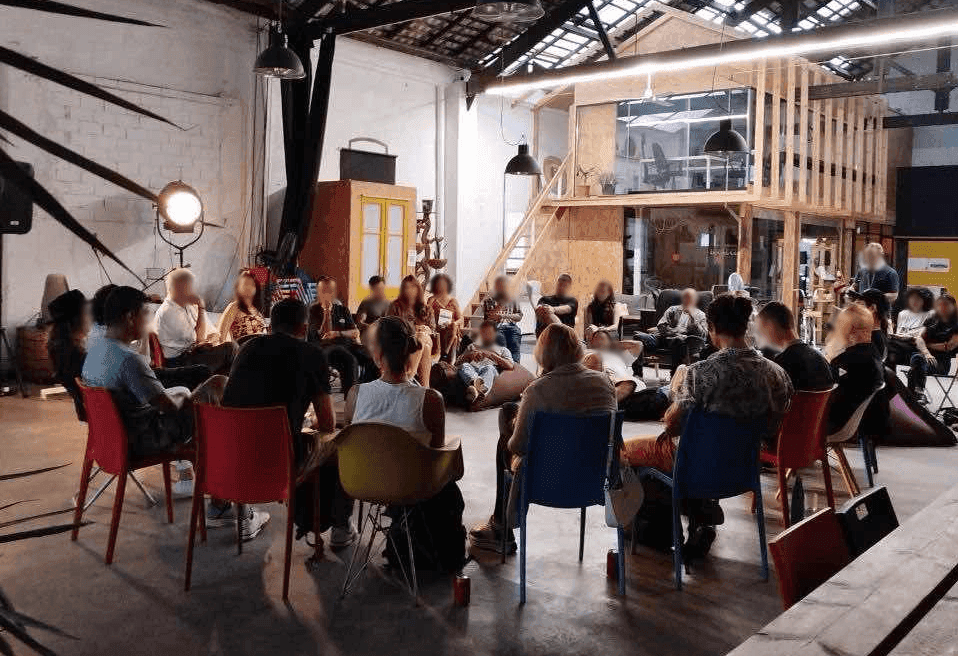 Barcelona_circle-logos-monthly.png Barcelona_circle-logos-monthly.png